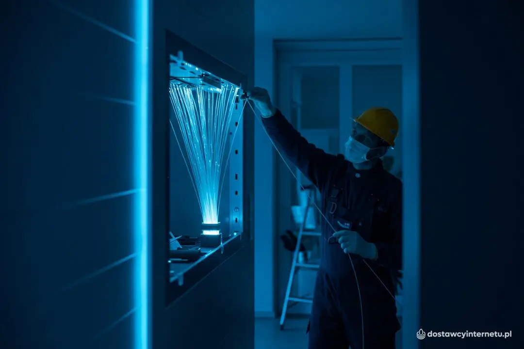 Jak szybki może być internet w Polsce? Przewodnik po prędkościach i technologiach 2026