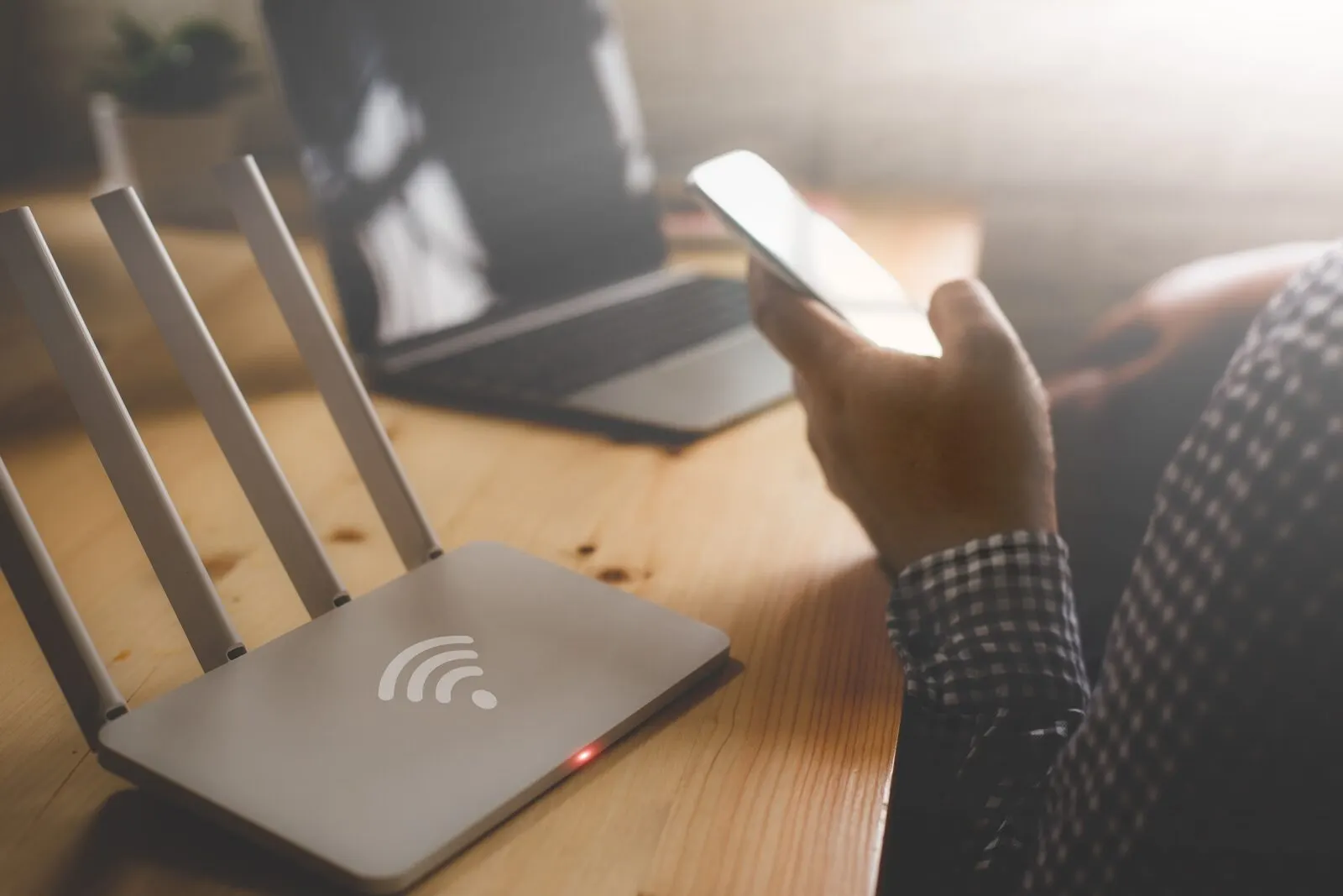 Wi-Fi 6/7 i router – dlaczego bez dobrego łącza nie pokażą pełni możliwości?